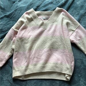 Women’s stripped sweater